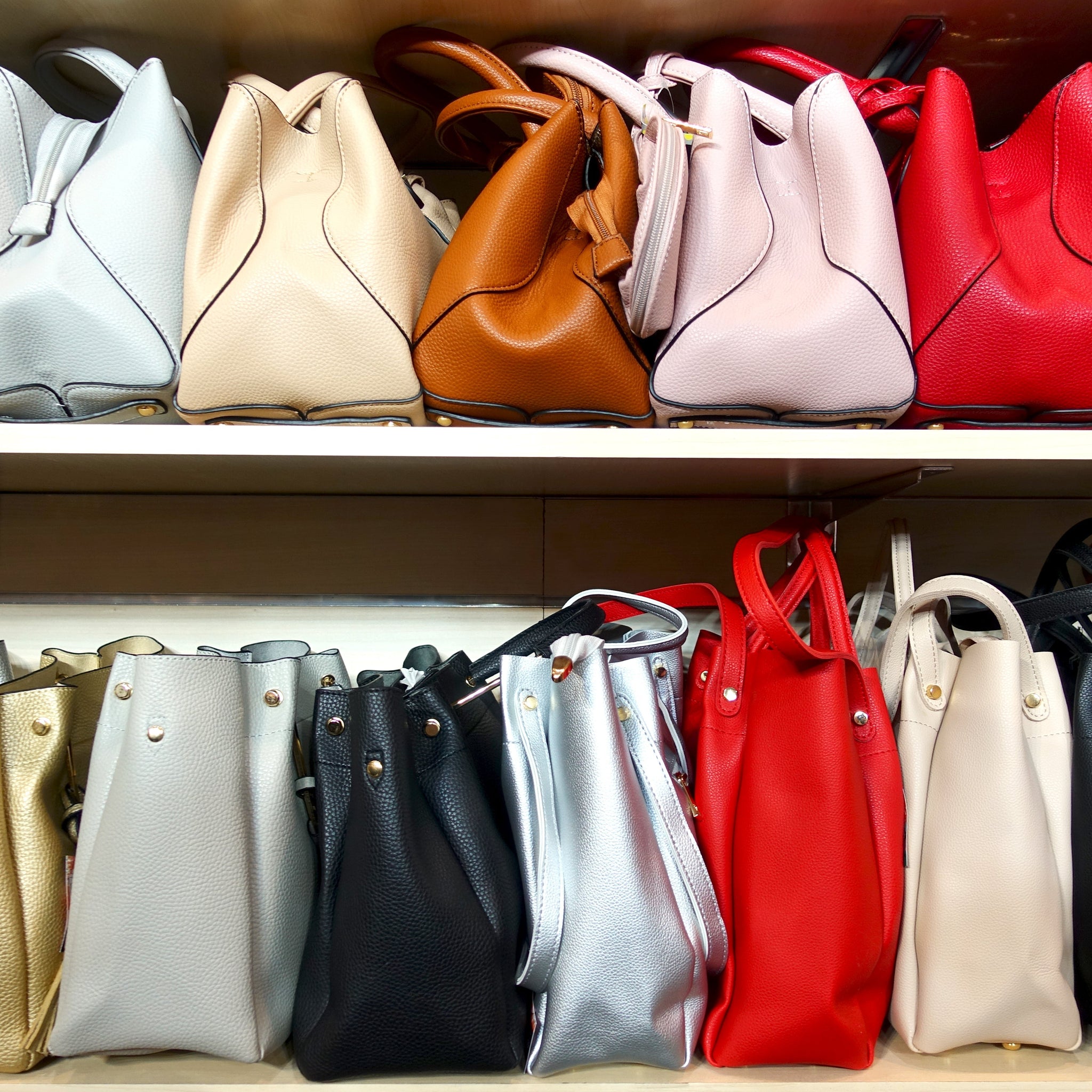 5 Must-Have Handbags Every Woman Should Own