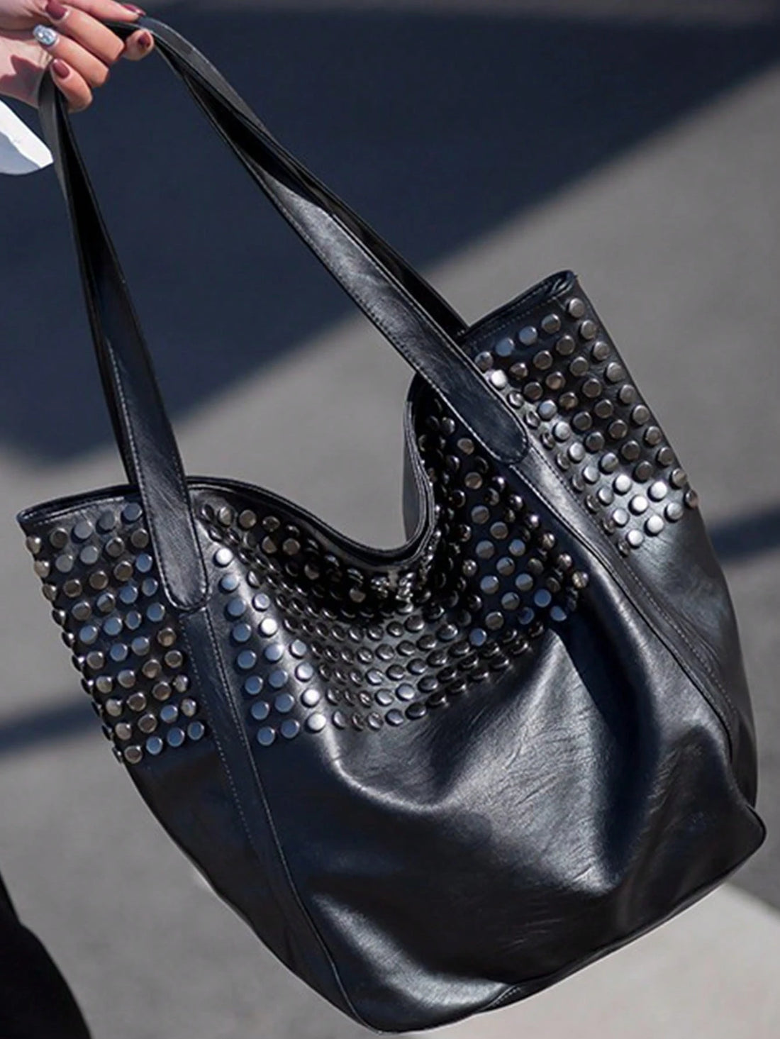 Soft Leather Tote Bag – Large Capacity, Rivet Design, Leopard Print-Black